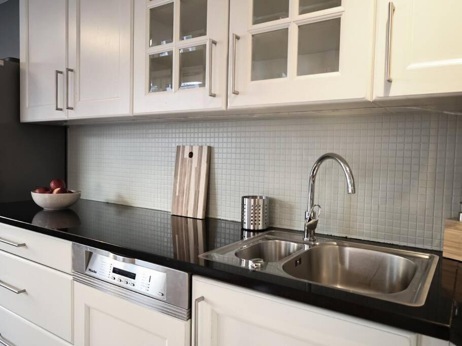 Live In A Stylish Home In The Center Of Oslo Bagian luar foto